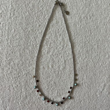 Collana in acciaio inox con piccole pietre