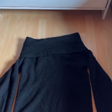 H&M Black Knit Off-Shoulder Top