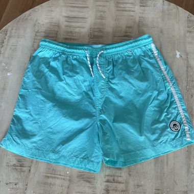 Short matière maillot de bain bleu clair 