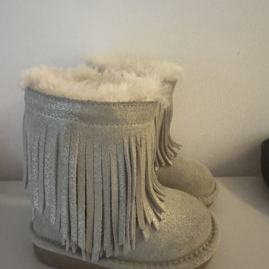 Ugg 22.5