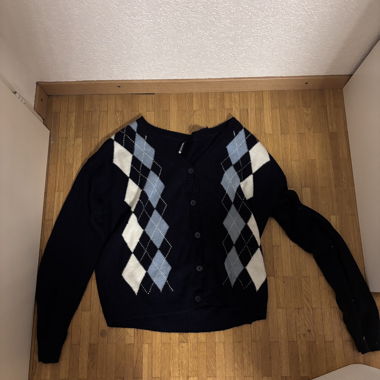 Cardigan con bottoni a rombi