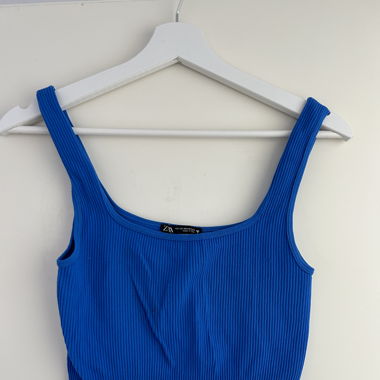 dark blue crop top