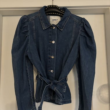 Giacca in jeans ONLY con cintura