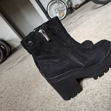 Bottines à talon 