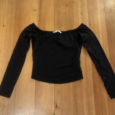 Bershka Schwarz Longsleeve
