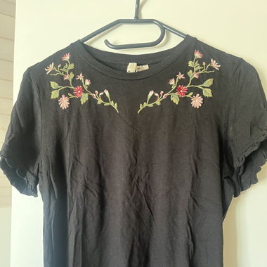T-Shirt mit Blumenmuster