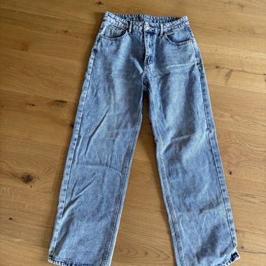 Jeans in denim con lavaggio chiaro