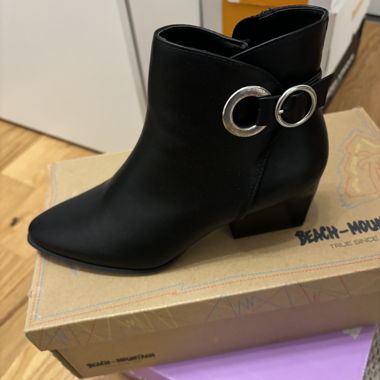 Ankle boots