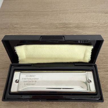 Harmonica chromatique C
