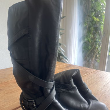 Schwarze Boots