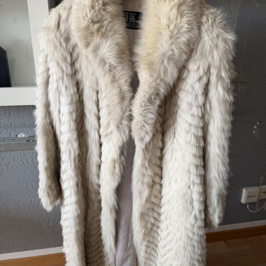 Echter Pelzmantel beige