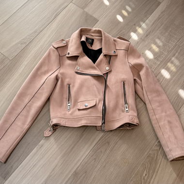 Giacca stile perfecto in suédine rosa cipria
