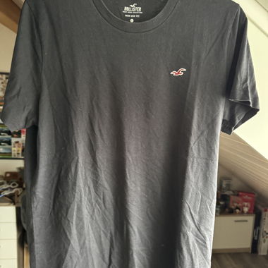 T-shirt nero Hollister taglia L