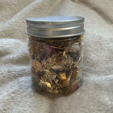 Mystery jewelry glass