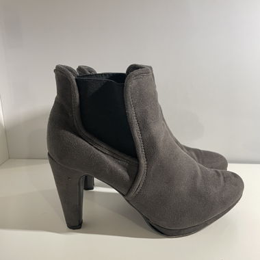 Bottines à talons gris taupe – Taille 38