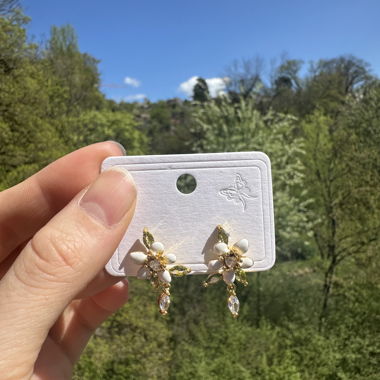 Flower Earrings Green White Gold