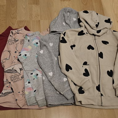 Lotto vestiti bambina 110-116