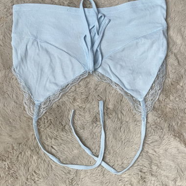 Top corto blu pastello 