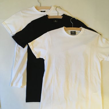 Set: 2 bianchi e uno nero T-shirt slim fit