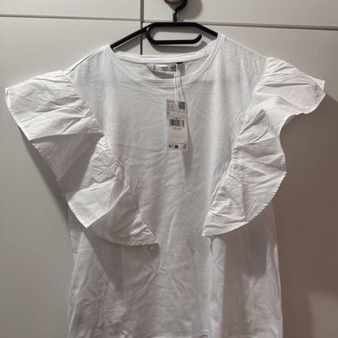 White T-shirt
