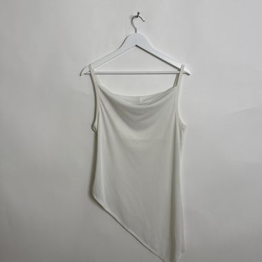 Top cami asimmetrico bianco