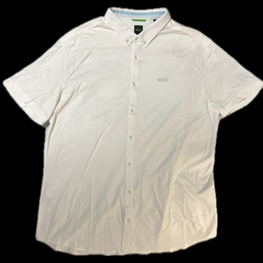 Polo boutonné style sportif (Neuf)