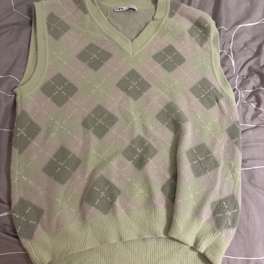 Pastellgrüner ärmelloser Oversize-Pullover