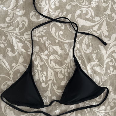 Haut de bikini noir