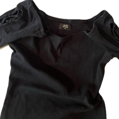 3/4 sleeve shirt