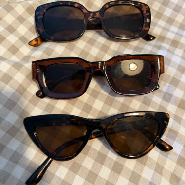 Sonnenbrillen Set braun