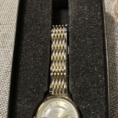 Poedagar Uhr 
