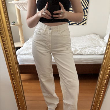 white baggy jeans