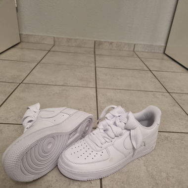 Nike Sneaker white