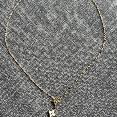 Collier acier inoxydable doré avec pendentif