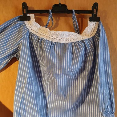 Pull épaules dénudées