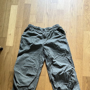 Cargo Hose Dunkelgrün
