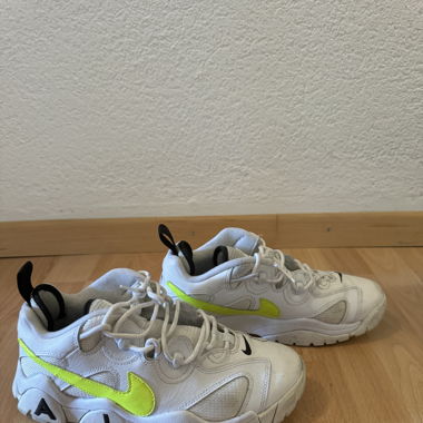 Nike Air Schuhe Gr. 41