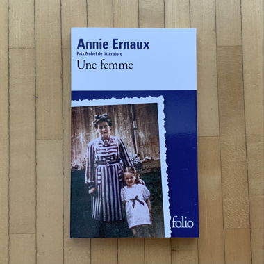 Une femme by Annie Ernaux