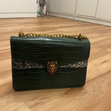 Spezielle Handtasche