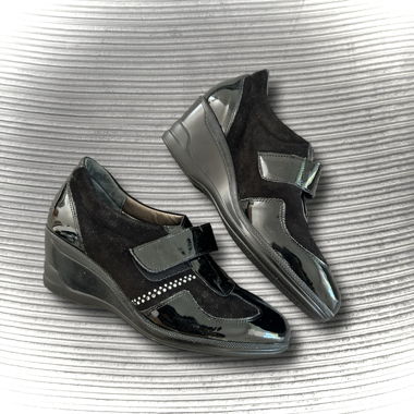 Black platform shoes with patent finish