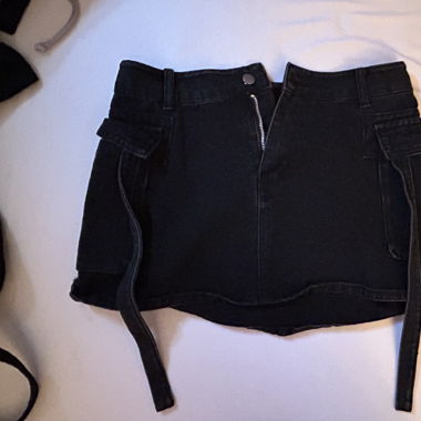 black skirt