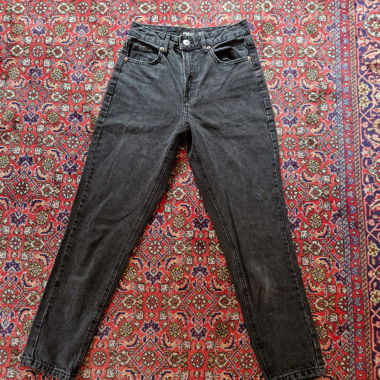 Mom Jeans nere