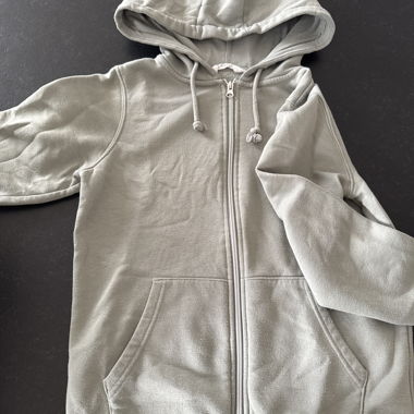 Sweat a capuche zippe vert