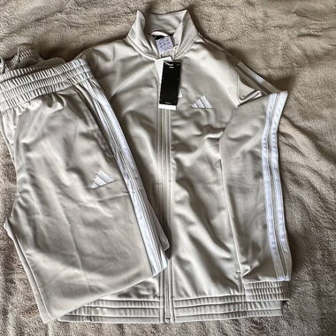 Ensemble training Adidas