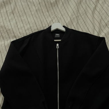 Zara Jacke