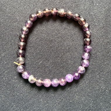 Bracciale di perle di ametista