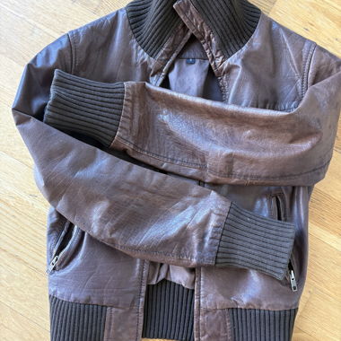 Braune Lederjacke