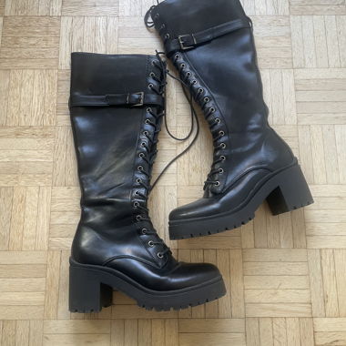 Bottes noires