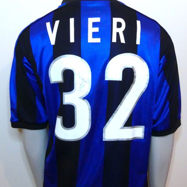 Casa, Inter Milan 1999-00, Vieri firmato