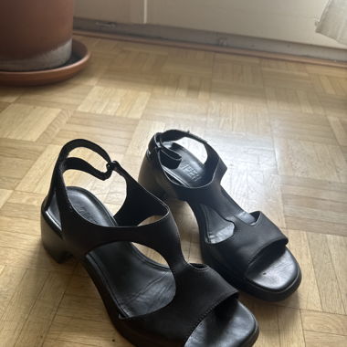 Camper sandal